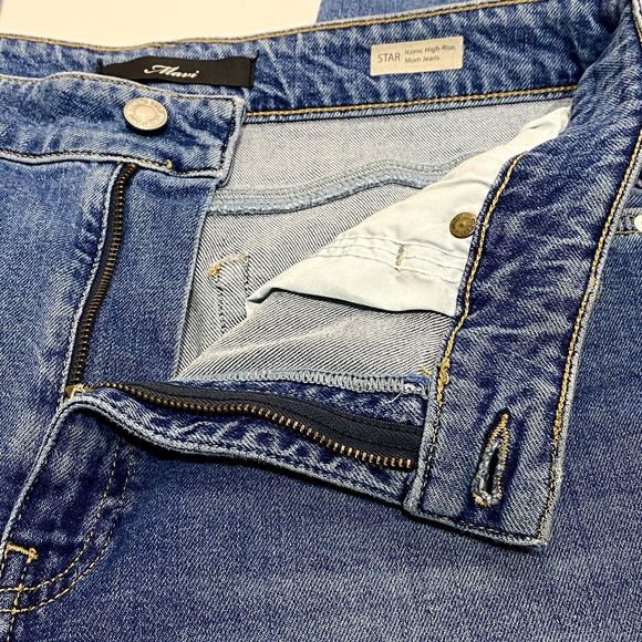 Mavi Star Iconic High Rise Mom Jeans Women’s W31 L28 Frayed Hems Ankle Blue - Picture 5 of 12